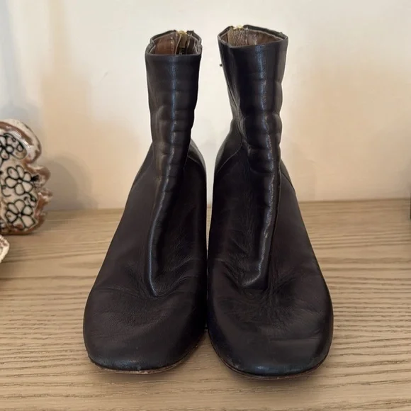 Isabel Marant Elegant Black Leather Ankle Boots 39 - Picture 2 of 5